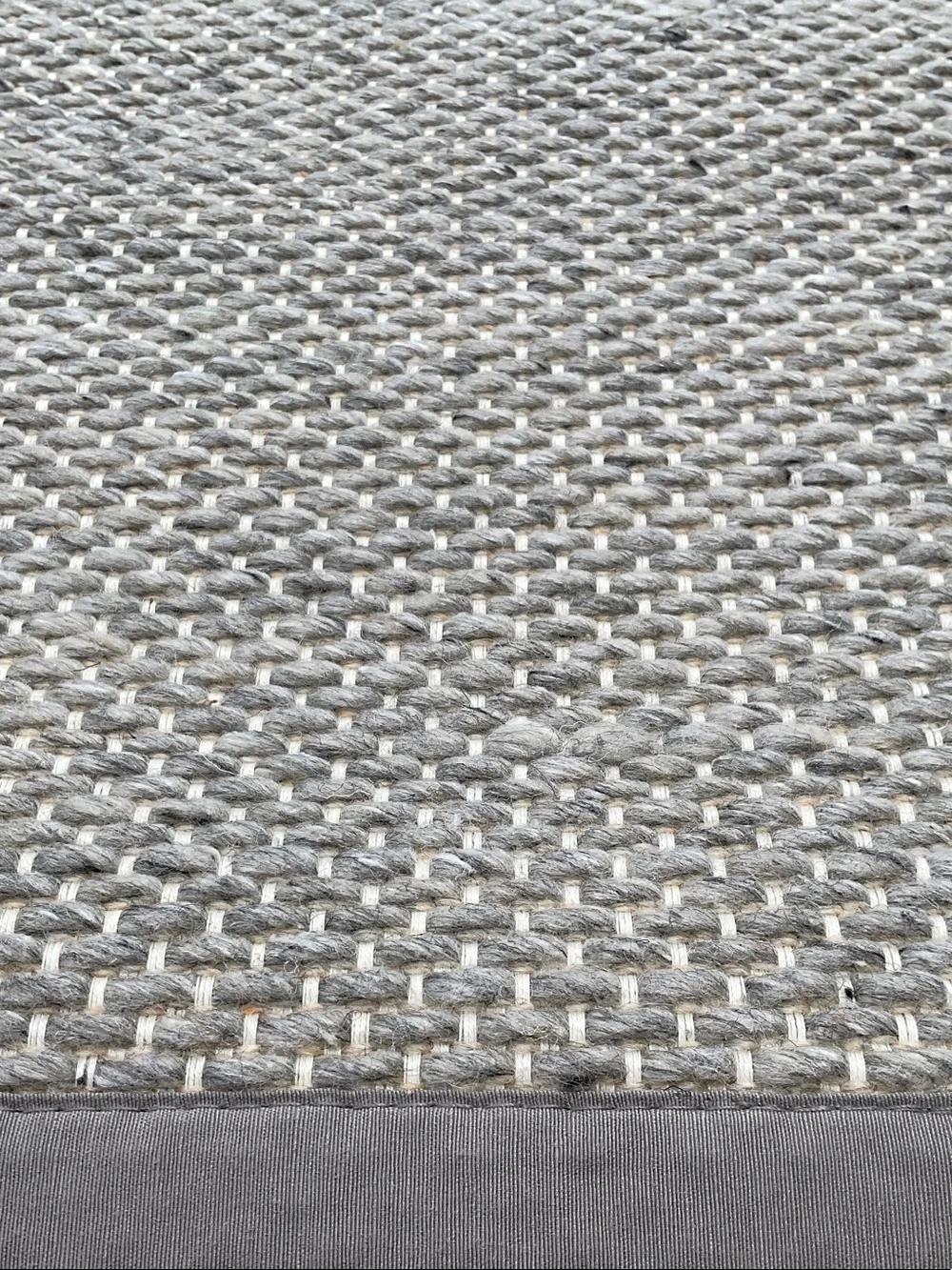 Threshold Neutral Gray and Beige Woven Kitchen Rug, 20X34 inches, NWT